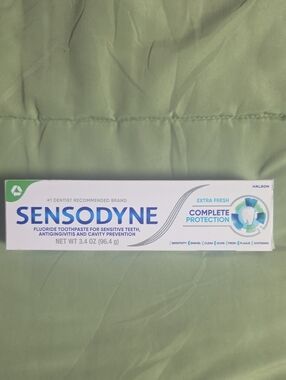 Sensodyne Complete Protection Sensitive Toothpaste, Extra Fresh, 3.4 Oz